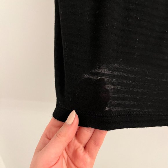 Black short sleeve top - Picture 3 of 3